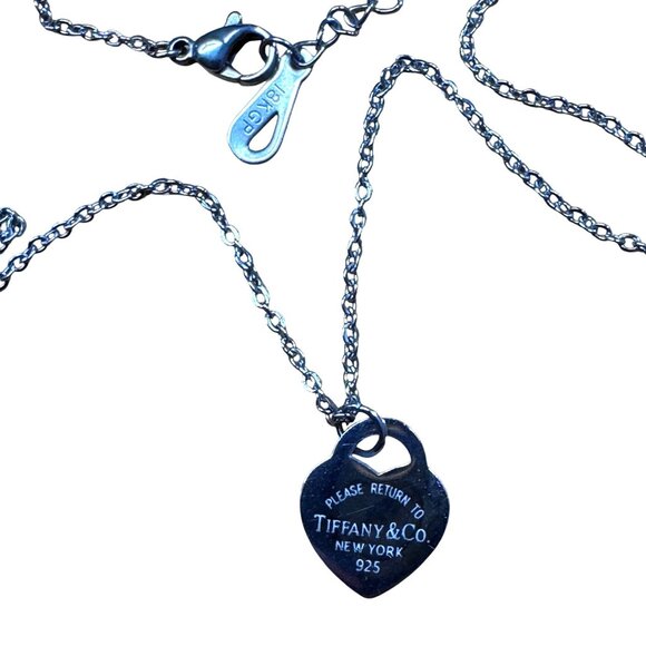 Tiffany & Co. 925 sterling silver heart tag charm and 18 KGP necklace 18" chain - Picture 5 of 7
